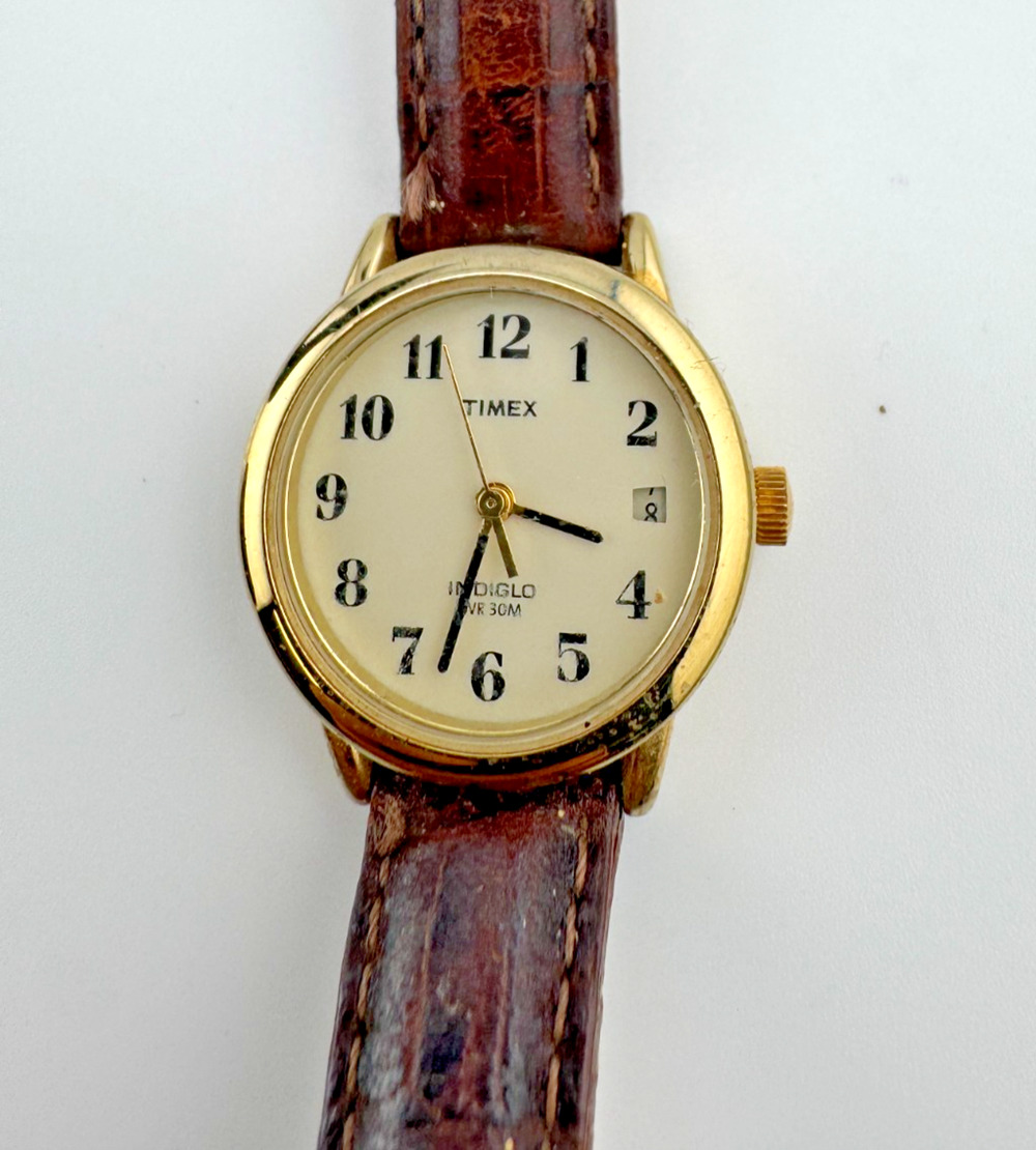 Timex Indiglo Watch Gold Tone Date Window Croc Embossed Leather Band WR 30M